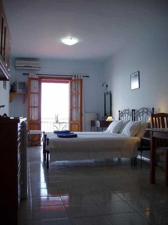 Anniska Hotel Kardhamili Phòng bức ảnh
