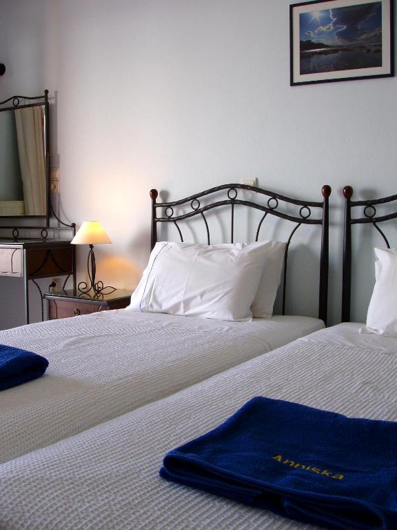Anniska Hotel Kardhamili Phòng bức ảnh