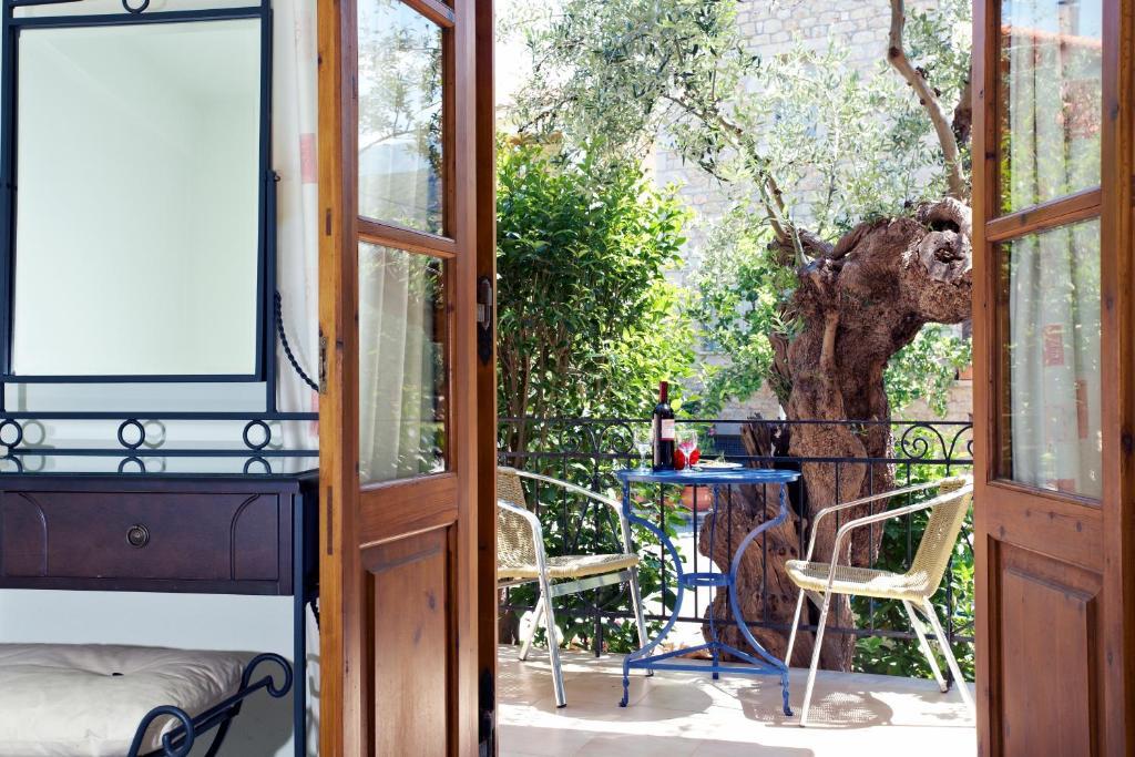 Anniska Hotel Kardhamili Phòng bức ảnh