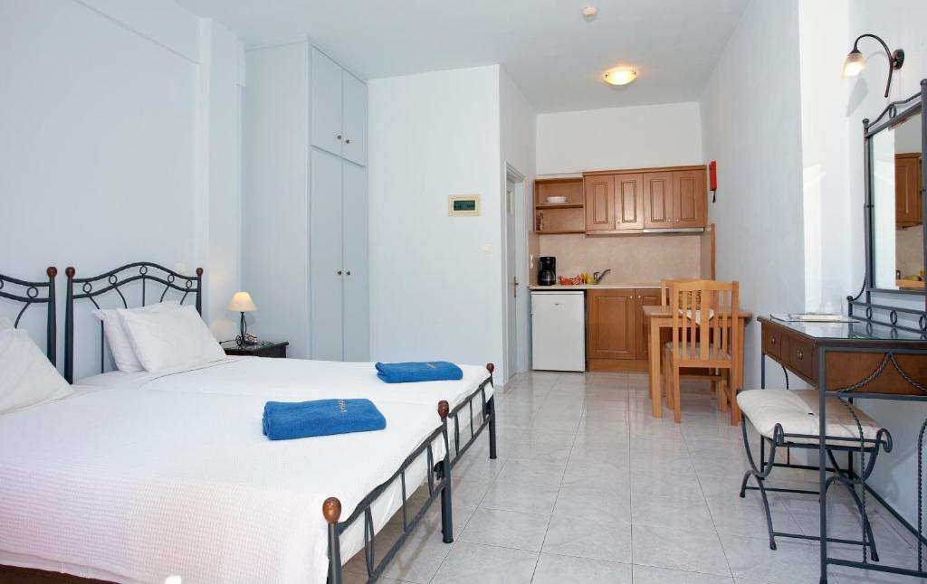 Anniska Hotel Kardhamili Phòng bức ảnh