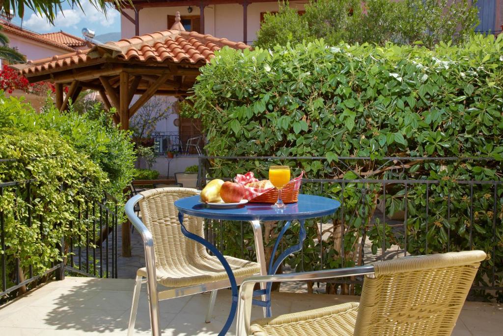 Anniska Hotel Kardhamili Phòng bức ảnh
