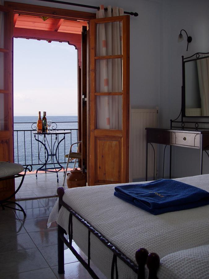 Anniska Hotel Kardhamili Phòng bức ảnh